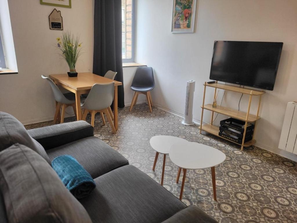 Residence Le 09 于宰尔希 外观 照片